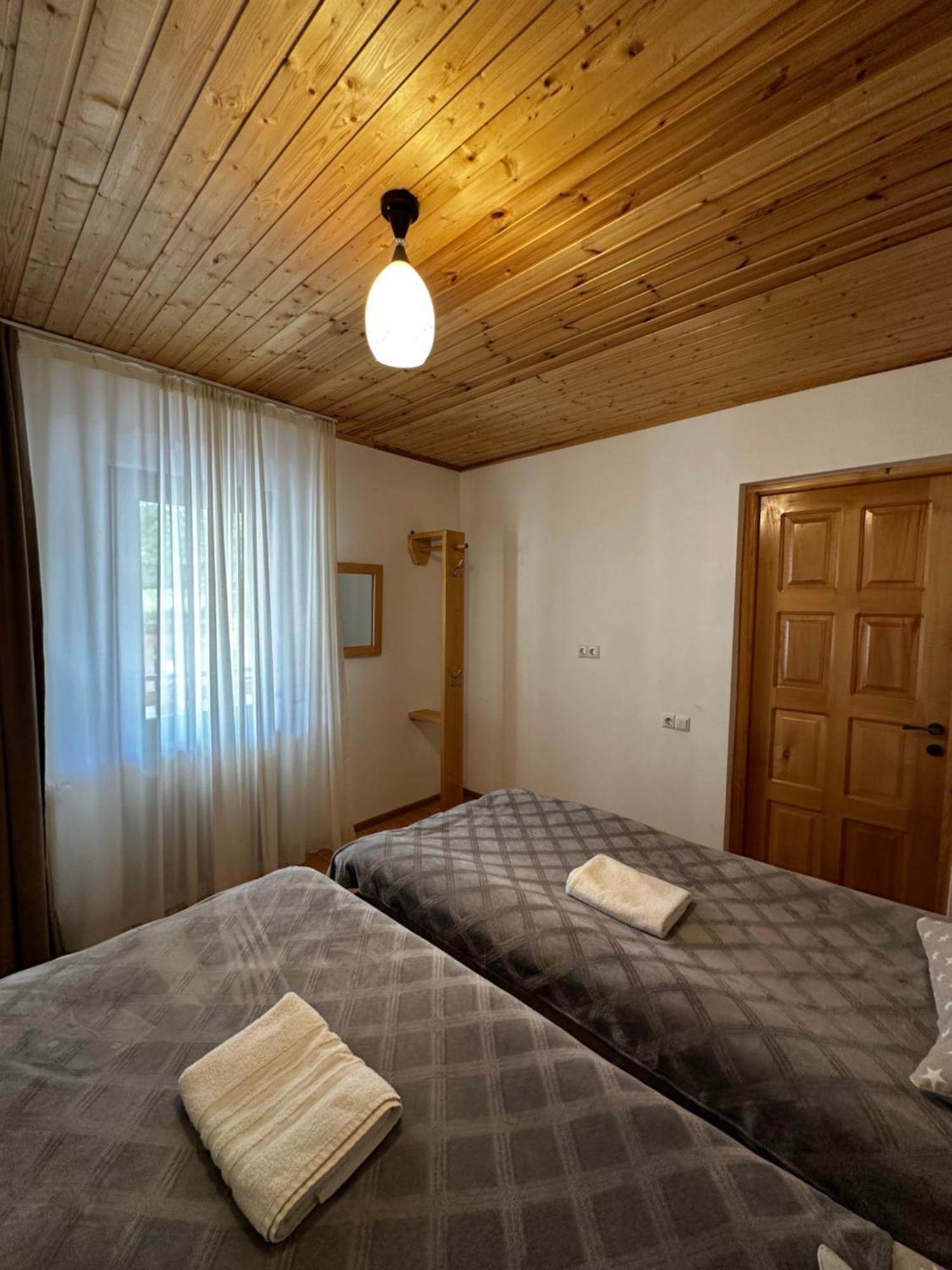 Guest House Victor Zhabeshi Buitenkant foto