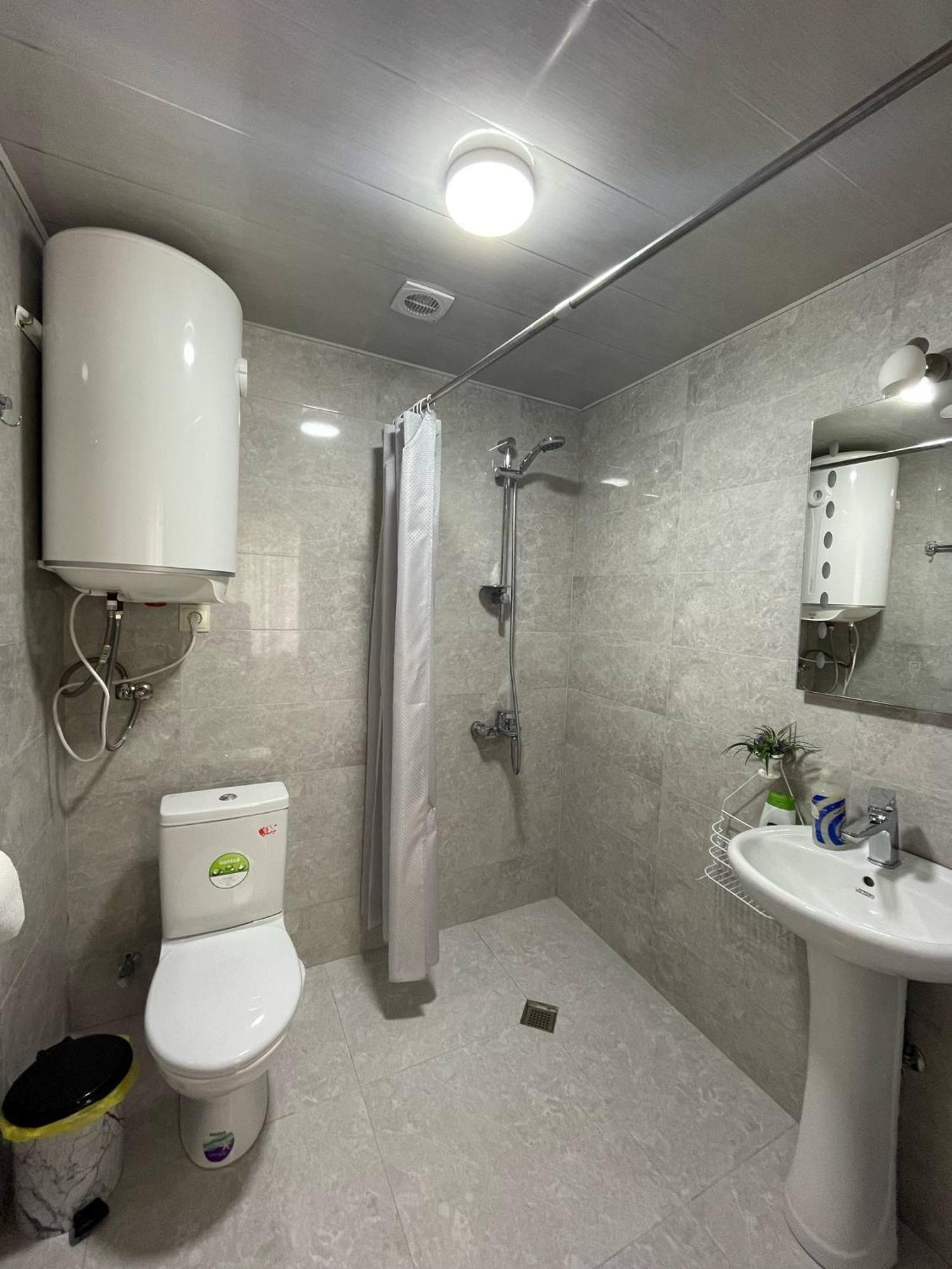 Guest House Victor Zhabeshi Buitenkant foto