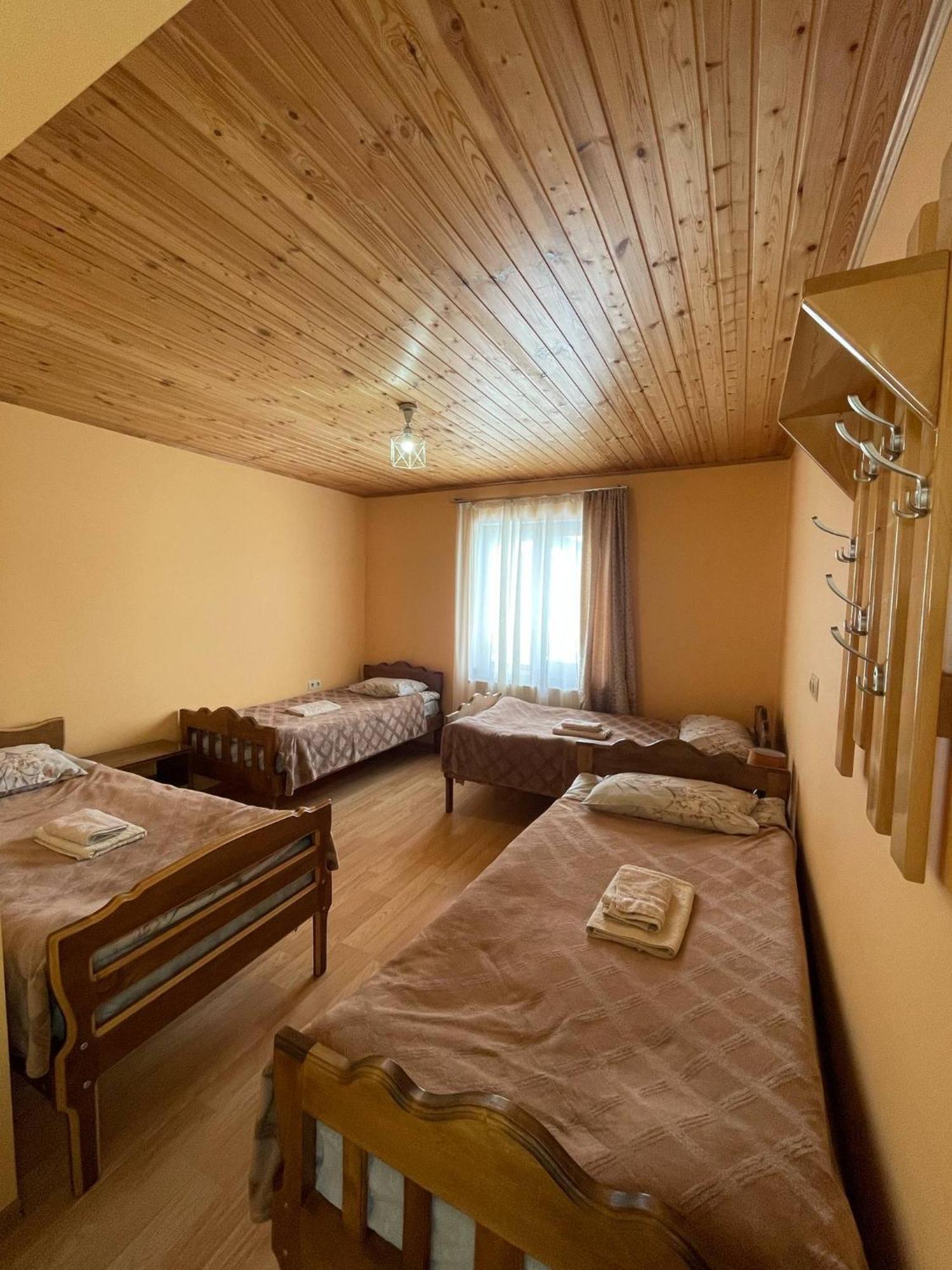 Guest House Victor Zhabeshi Buitenkant foto